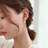 S925银针韩国几何猫眼石精致高级感三角简约秋冬2020年新款小巧耳钉耳饰