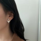 S925银针韩国几何菱形镶钻网红同款简约时尚百搭少女耳钉耳饰