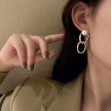 S925银针韩国镶钻不对称链条珍珠轻奢气质网红个性耳钉耳饰女