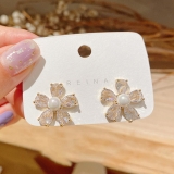 【真金电镀】S925银针韩国珍珠花朵水晶花瓣简约小巧百搭耳钉耳饰女