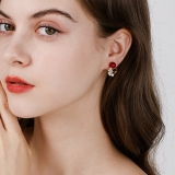 S925银针韩国红色珍珠镶嵌枫叶喜庆爆款时尚个性气质耳环耳钉