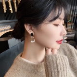 S925银针韩国黑色几何方块新款气质高级感大气耳针耳饰女