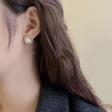 S925银针韩国珍珠新款气质高级感网红爆款耳钉耳饰品