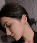 【真金电镀】S925银针韩国精致闪钻十字架耳个性AB款字母仿珍珠时尚耳饰