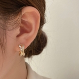 S925银针韩国新款潮气质精致轻奢交叉C型耳钉耳饰女