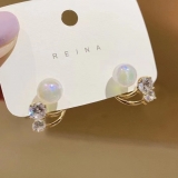 【31号左右】S925银针韩国珍珠小众设计高级感一款两戴2022年新款潮气质耳钉耳饰