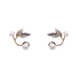 S925银针韩国新款珍珠闪钻树叶ins时尚气质小众设计感轻奢耳钉耳饰