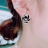 S925银针韩国简约玫瑰花气质镶钻少女心耳扣耳饰