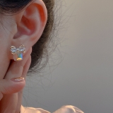 S925银针韩国精致方糖蝴蝶结水晶超仙气质小众高级设计感耳钉耳饰
