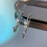 S925银针韩国水滴珍珠法式小众轻奢气质个性高级设计耳钉耳饰