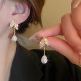 S925银针韩国镶钻树叶流苏法式珍珠气质时尚高级设计感耳钉耳饰