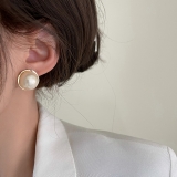 S925银针韩国冷淡风几何金属珍珠耳环个性气质高级设计感耳钉耳饰