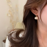 S925银针韩国简约法式复古珍珠轻奢气质小众时尚高级设计感耳钉耳饰