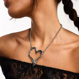 欧美跨境熔岩高级感原创设计爱心气质项链锁骨链女