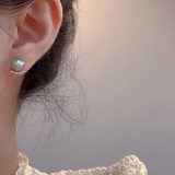 S925银针韩国高级感小巧锆石珍珠耳钉女小众复古个性简约百搭气质时尚耳环耳饰