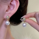 S925银针韩国珍珠耳环简约精致甜美满钻耳钉时尚气质耳饰