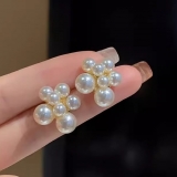 高级感轻奢珍珠耳钉女法式复古小众设计耳环2023年新款洋气独特饰